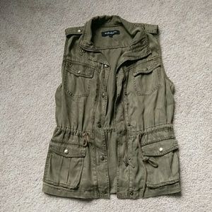Olive military / utility vest
